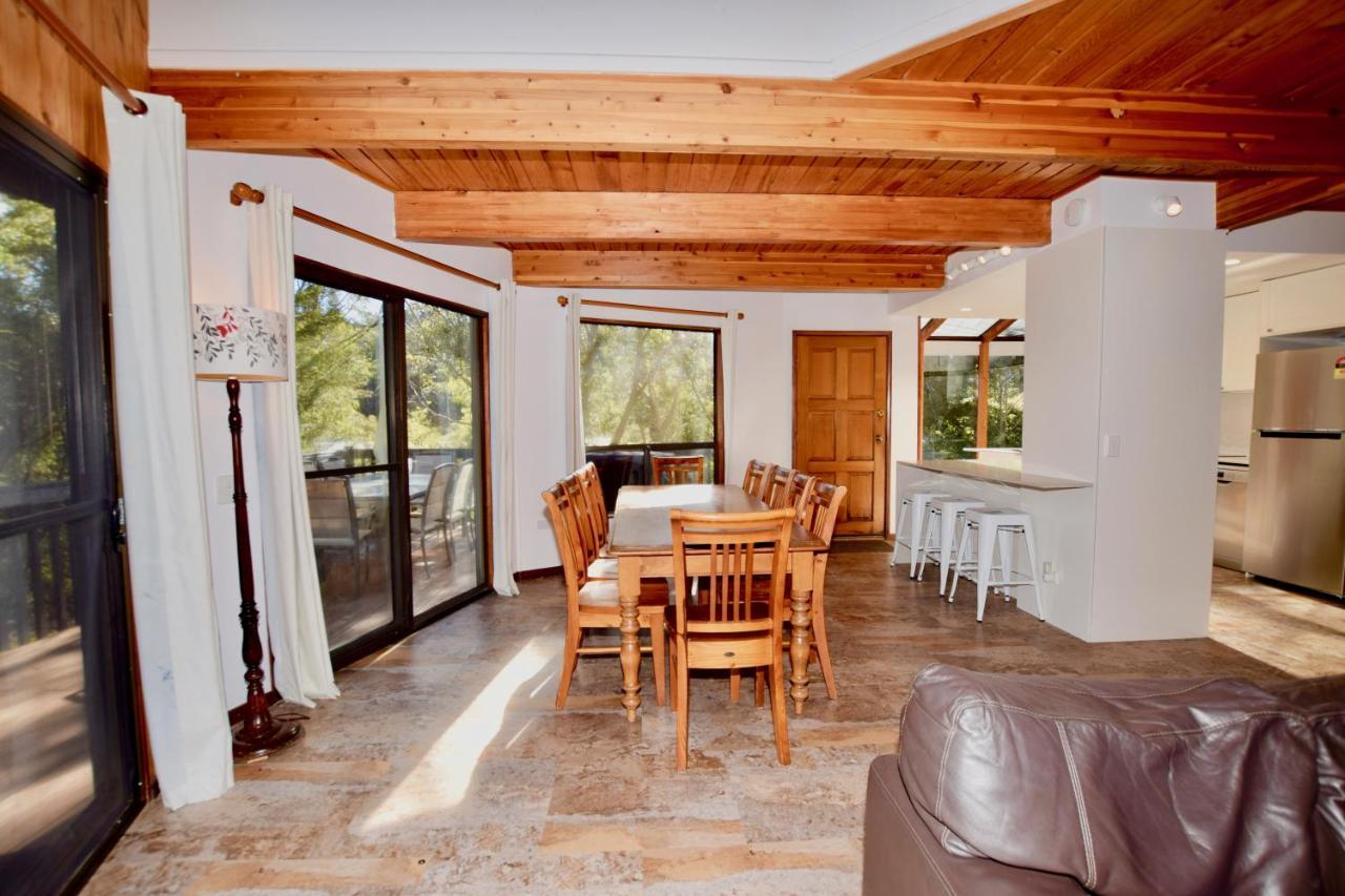Sublime Cedar Lodge Leura Exterior photo