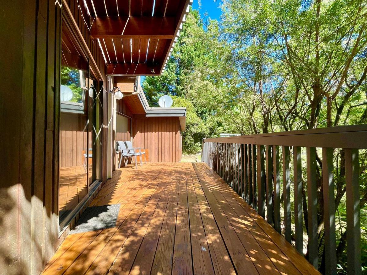 Sublime Cedar Lodge Leura Exterior photo